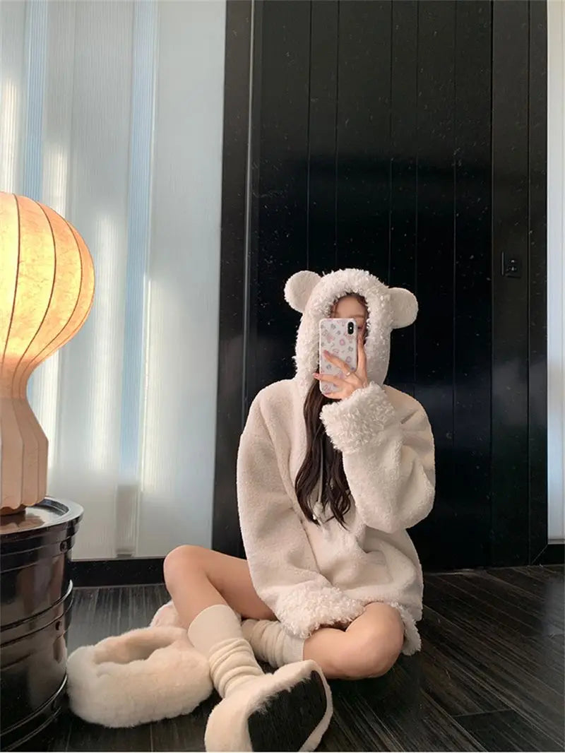 Two-Piece Sweet Style Bear Ears Plush Hooded Sweatshirt Jacket High-Waisted Lace Shorts New Winter Set
